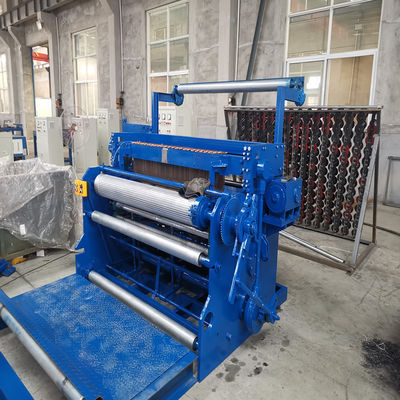 kwaliteit  Diameter 0.45-0.85mm Automatic Wire Mesh Welding Machine Gearbox Driven fabriek